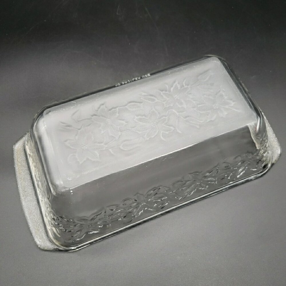 PRINCESS HOUSE Fantasia Glass Bread Loaf Pan – Embossed Floral Vintage Bakeware - Picture 4 of 8